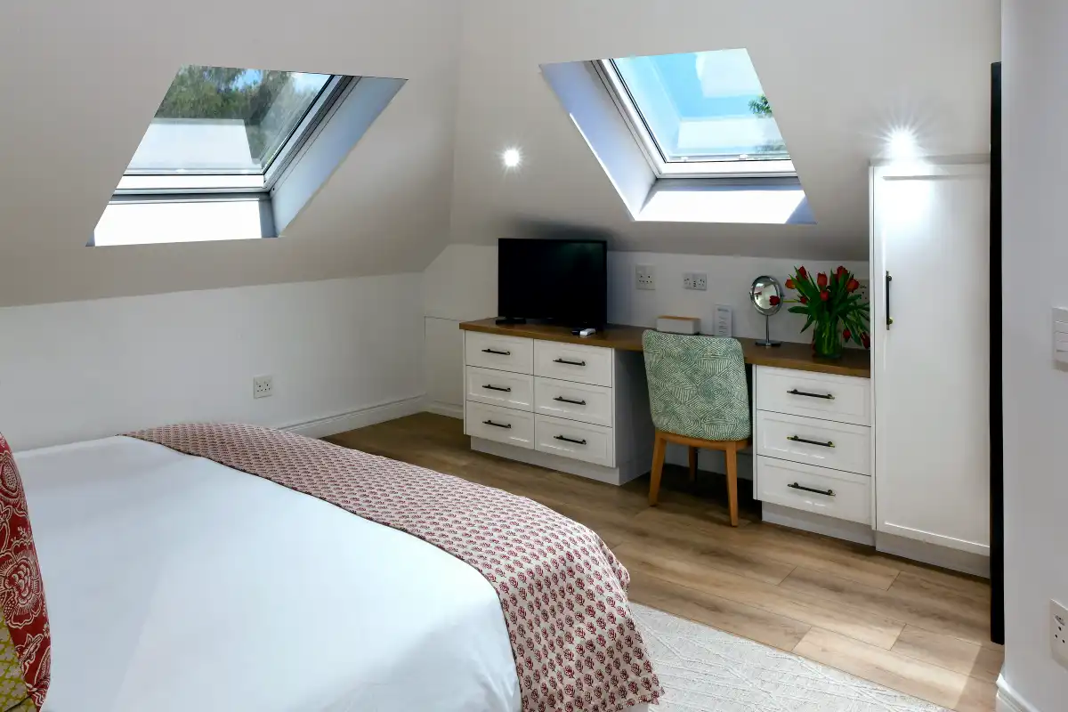 The Coach House Room 6 Classic Loft Room Double 4