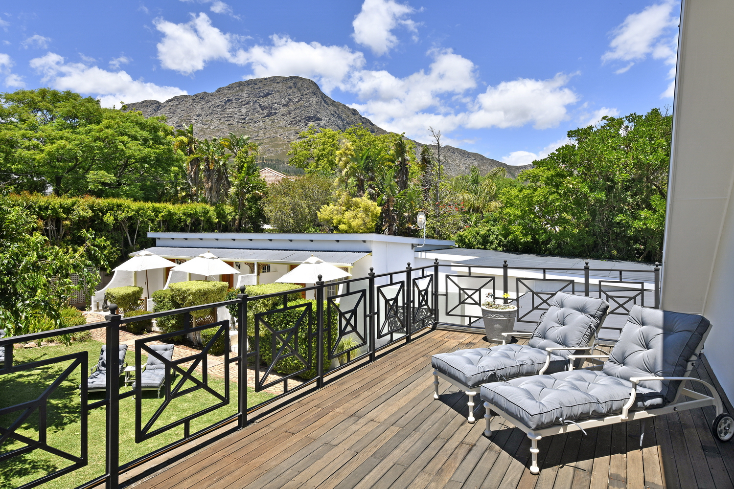 Premium Mountain View Room With Balcony,  The Coach House Franschhoek